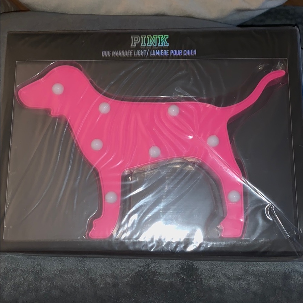 VS PINK DOG HTF RARE MARQUEE LIGHTS